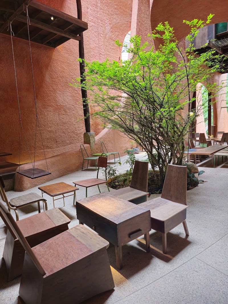 Nha Ba Teria / Saigon