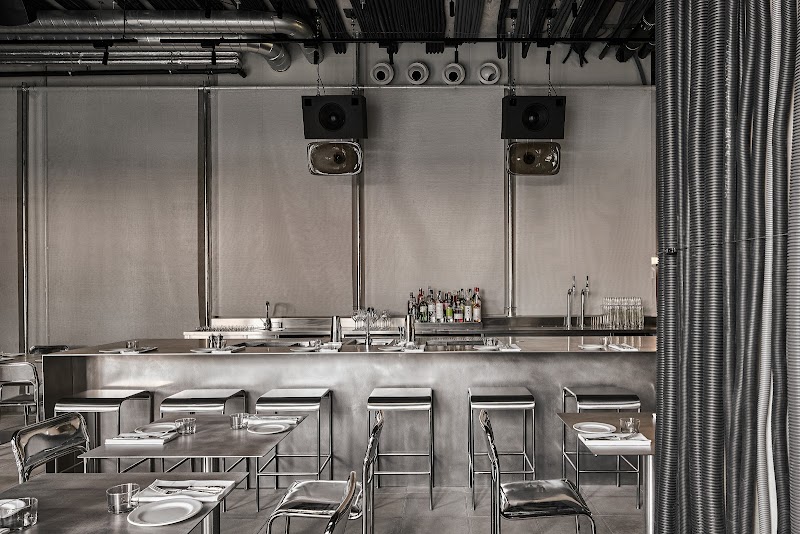 noisy oyster / Shoreditch