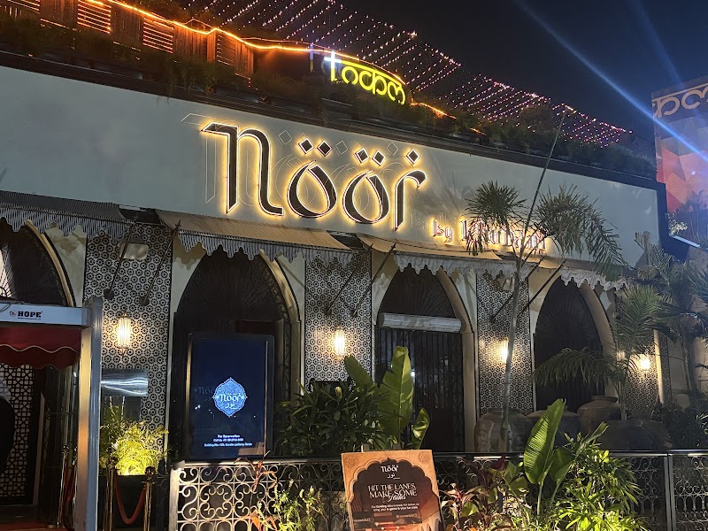 Noor by Khubani / Noida