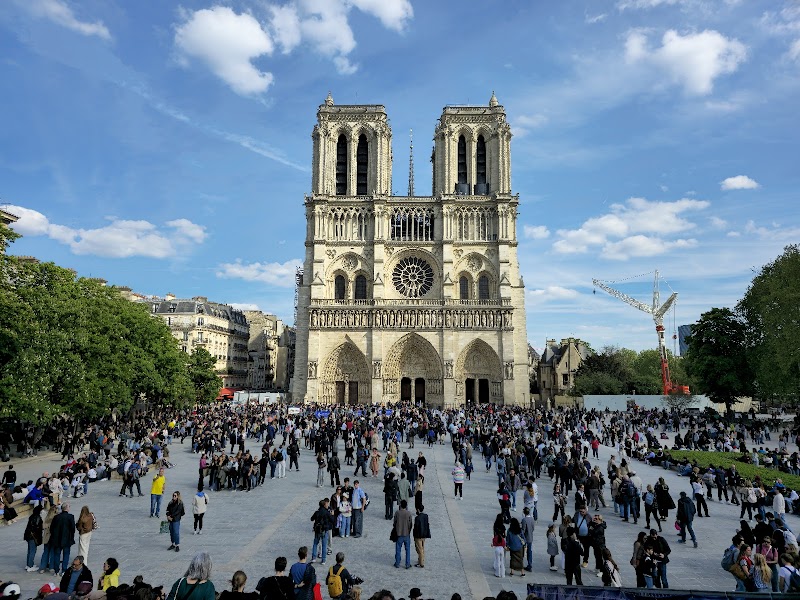 Notre-Dame de Paris / Paris
