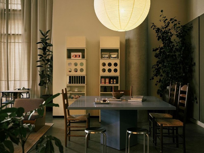 Noun Coffee / LA Place mentioned in saved reels