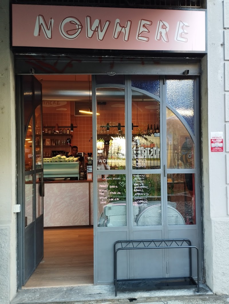 Nowhere Coffee / Milan