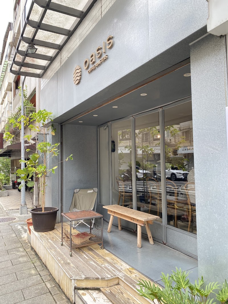 Oasis Coffee Roasters / Taipei Place mentioned in saved reels