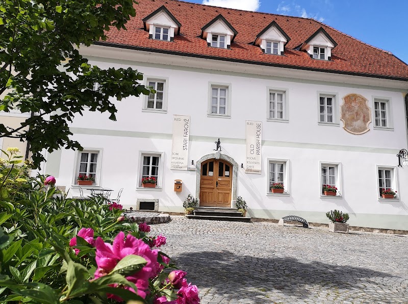 Old Parish House / Bled