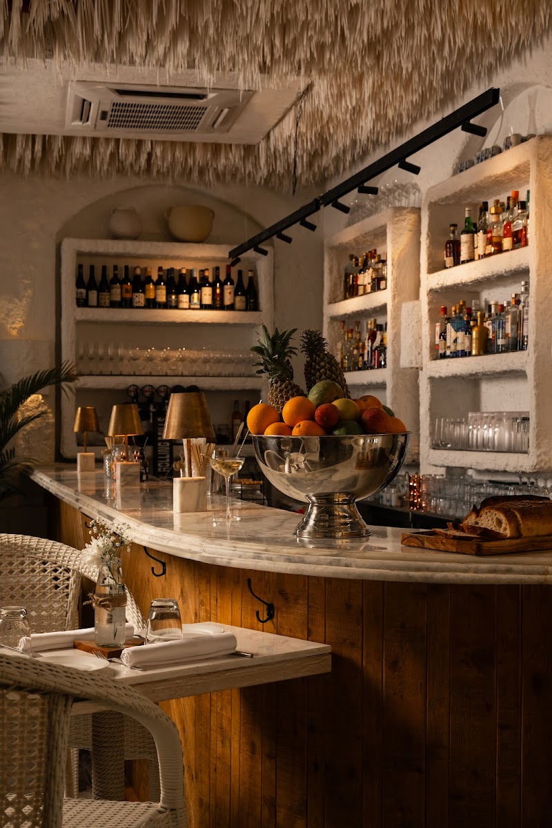 Olive cafe & bar / BKC