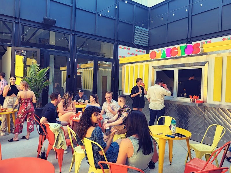 Omarcito’s Latin Cafe / Logan Square