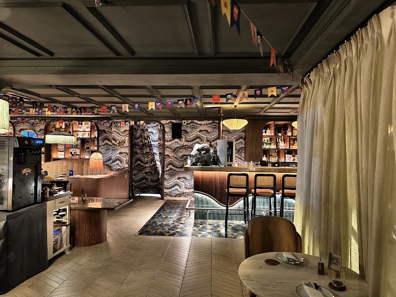 One8 Commune / MG Road