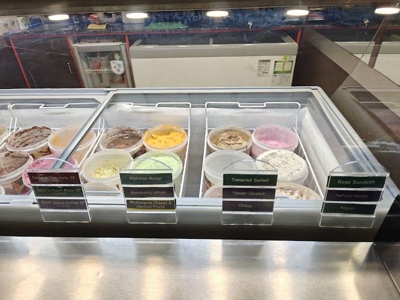 Pabrai’s Fresh & Naturelle Ice Creams / CR Park
