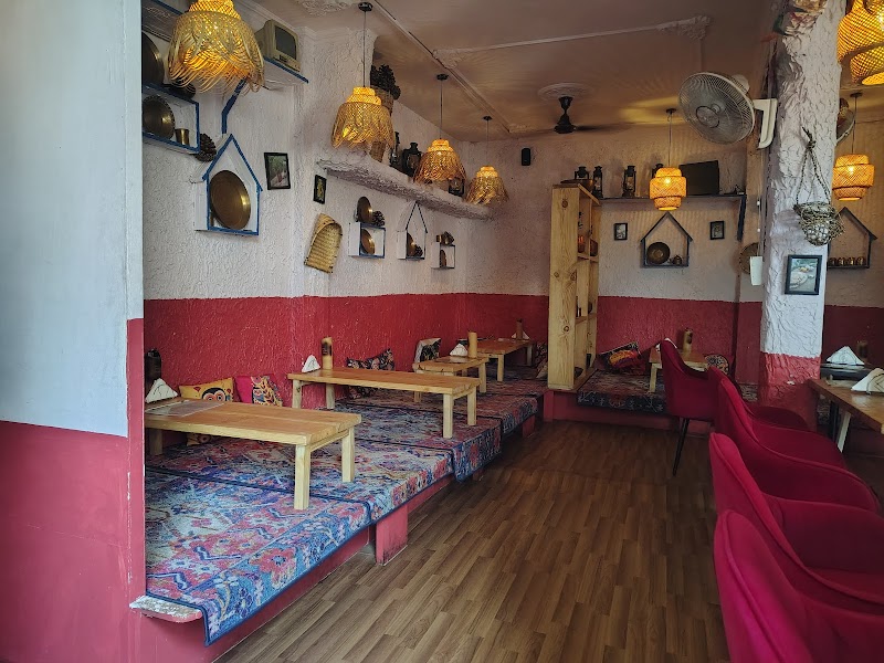 Pahadi Kitchen & Bistro / Hauz Khas