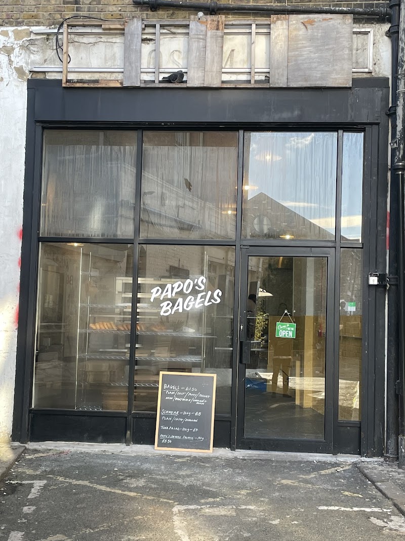 Papo's Bagels / London