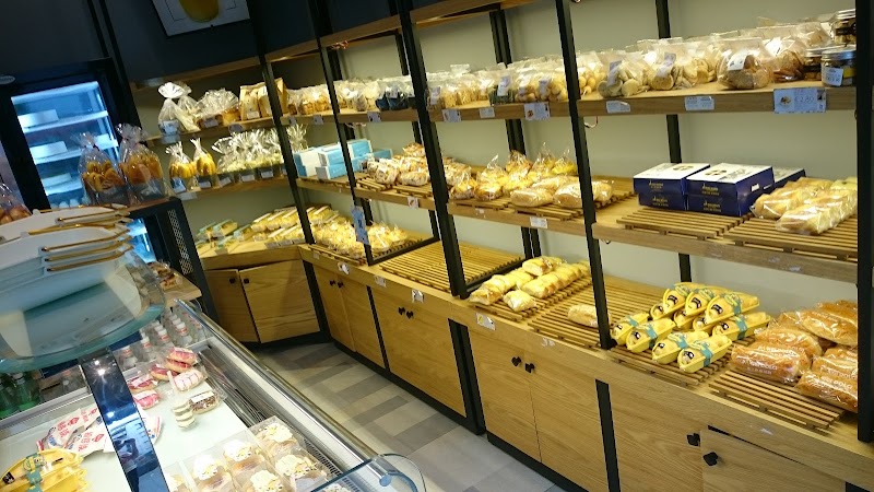 Parigi Dolci / Milan Place mentioned in saved reels