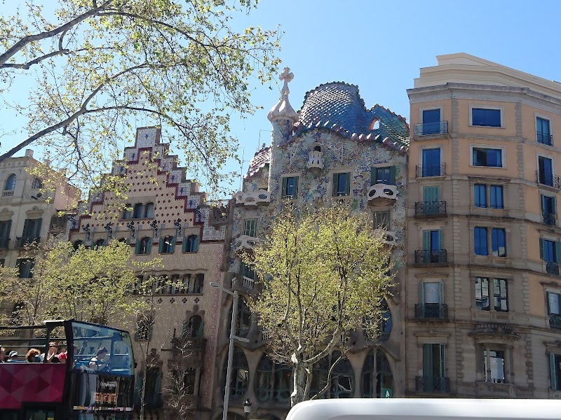 Passeig de Gràcia / Barcelona Place mentioned in saved reels