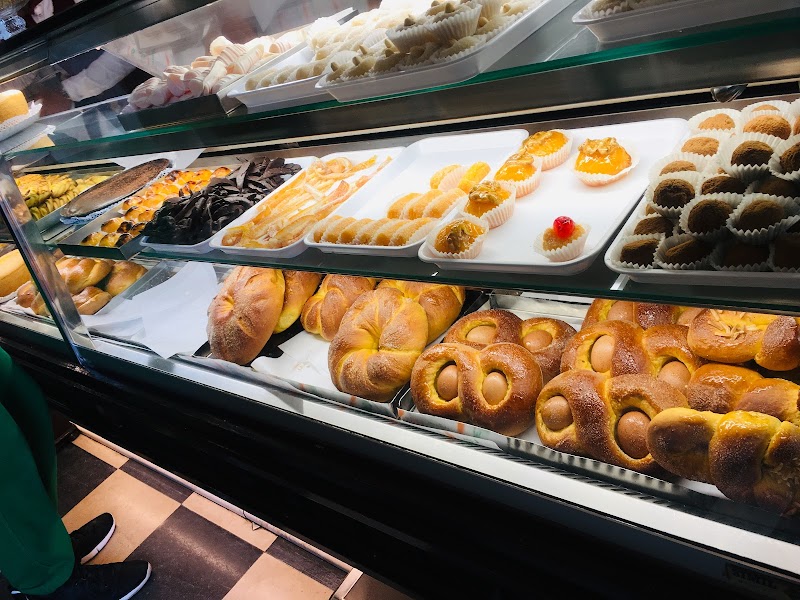 Pastelaria Versailles / Lisbon Place mentioned in saved reels