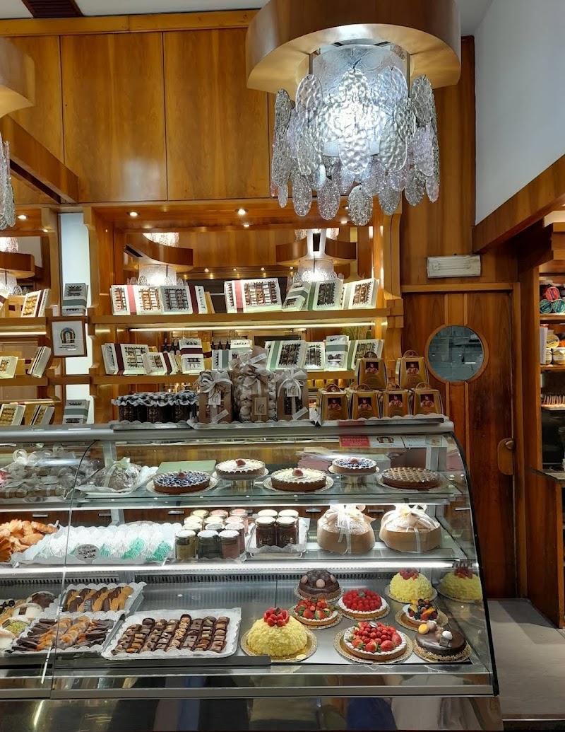 Pasticceria Gattullo / Milan Place mentioned in saved reels