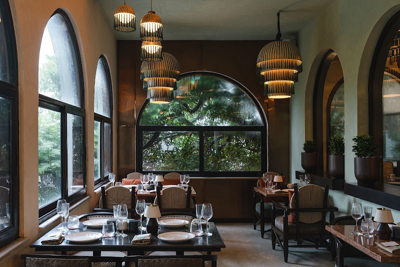 Pendulo Restaurant / Delhi