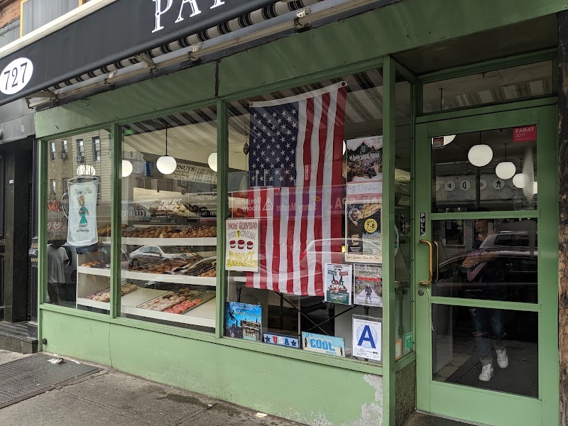 Peter Pan Donut & Pastry Shop / NYC