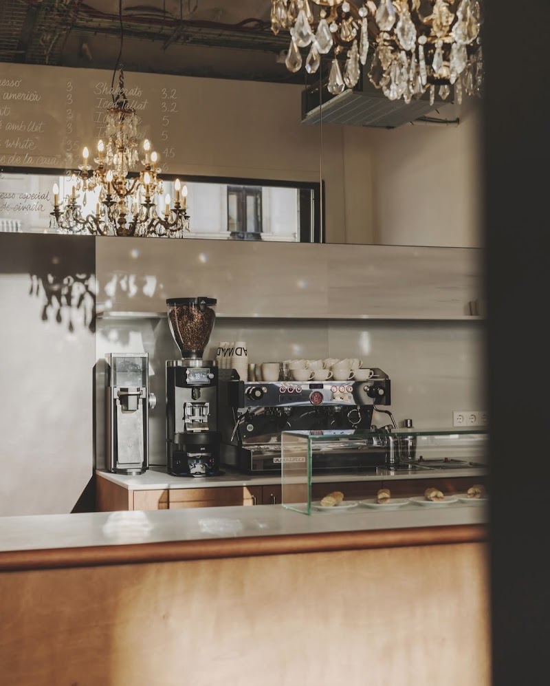 Petit Nomad / Eixample