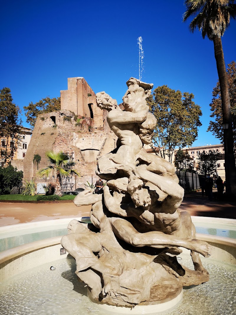 Piazza Vittorio Emanuele II / Esquilino