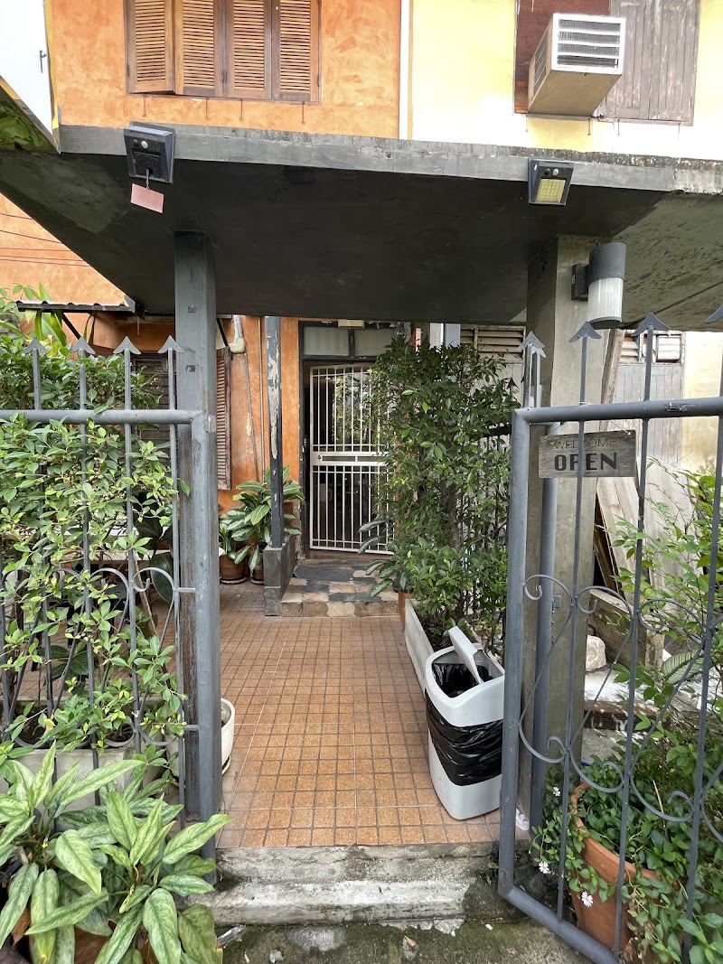 Pobna Specialty Coffee & Roastery / Bangkok