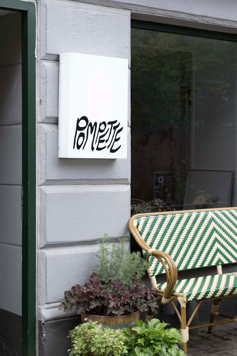 Pompette wine bar / Copenhagen Place mentioned in saved reels