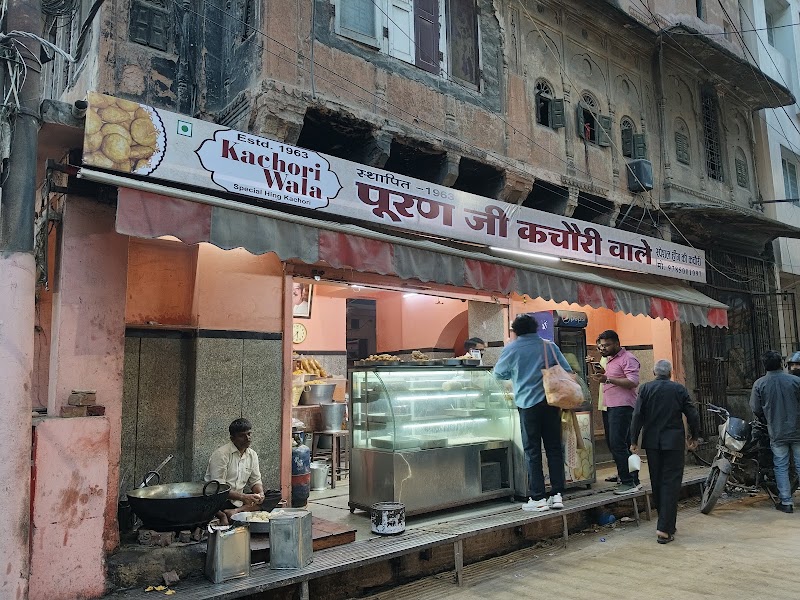 Puran Ji Kachori Wale / Chaura Rasta Place mentioned in saved reels
