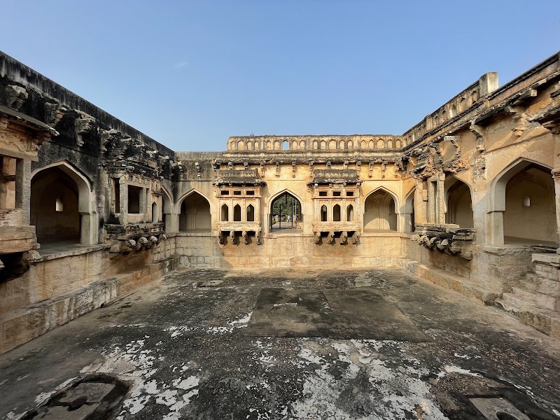 Queen's Bath / Hampi