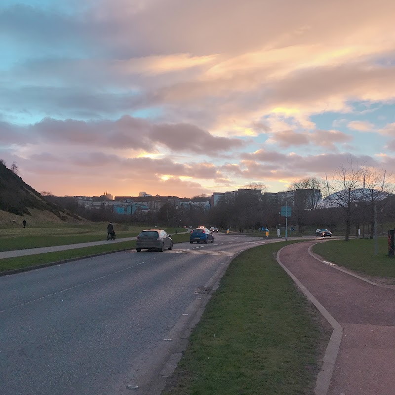 Queen's Drive / Edinburgh