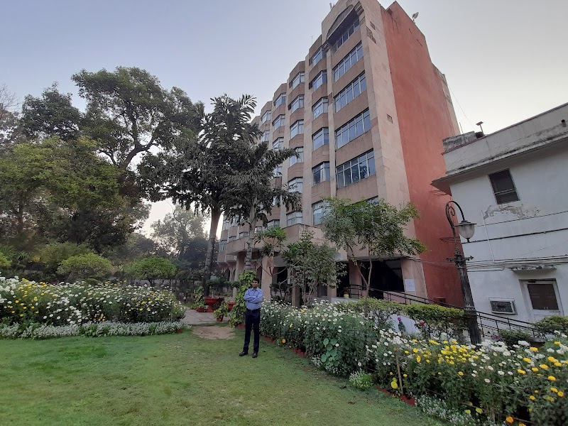 Rajasthan House / New Delhi