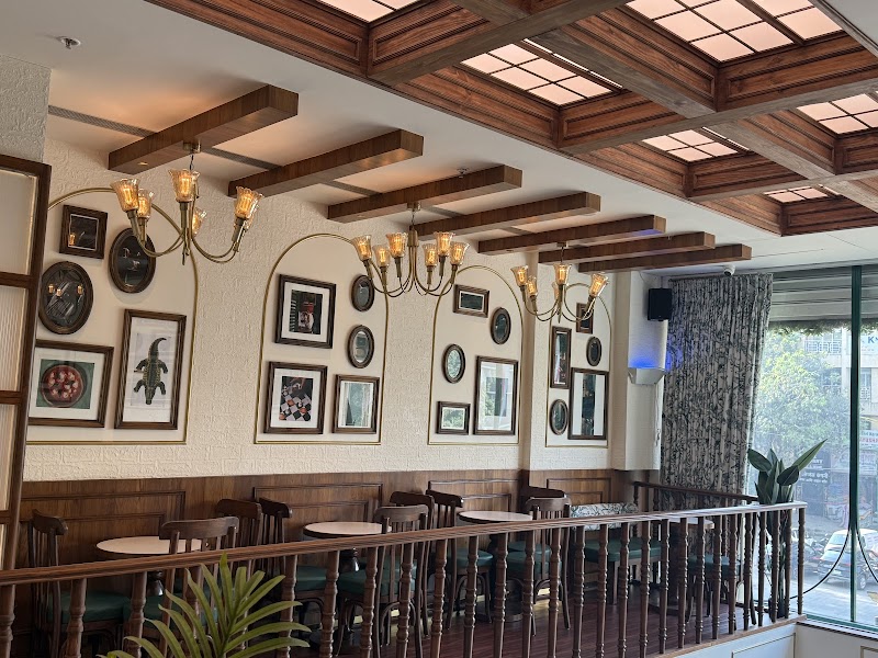 Ricci’s caffe / Thane