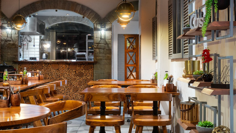 Rojo Tomate / Chandigarh