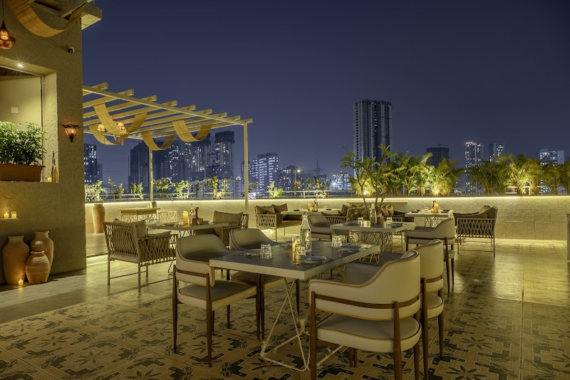 Rootopia Veg Kitchen / Goregaon Place mentioned in saved reels
