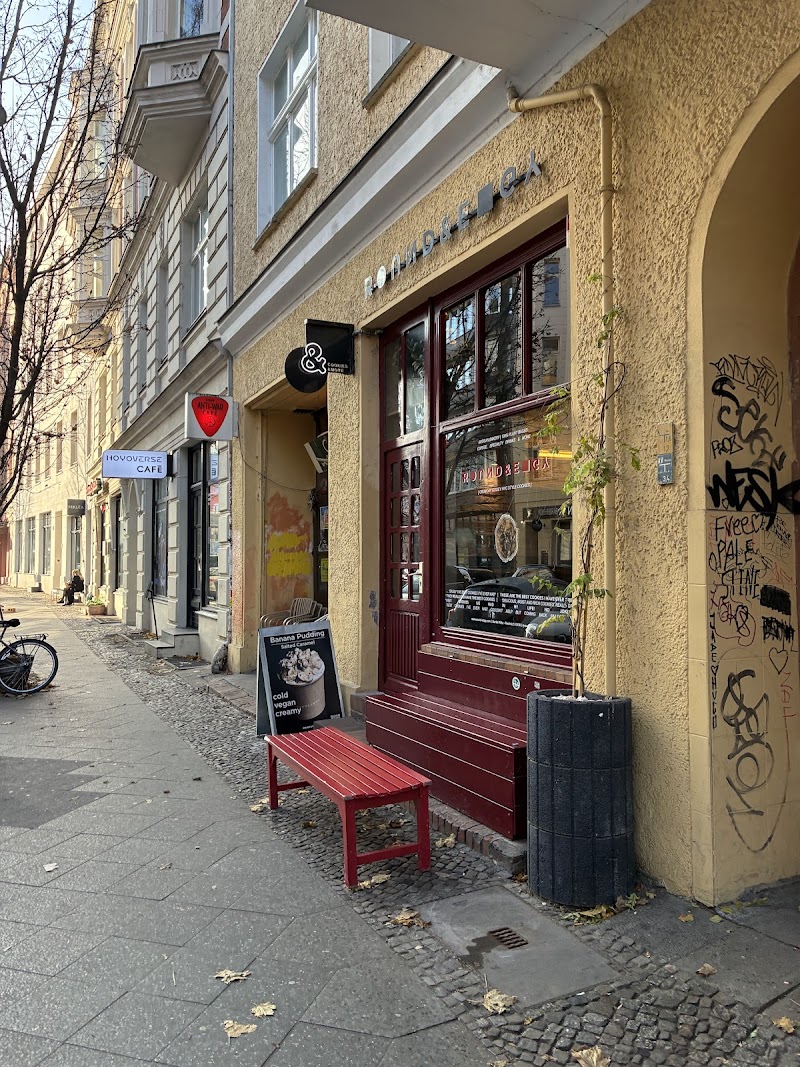 Round and Edgy / Berlin Place mentioned in saved reels