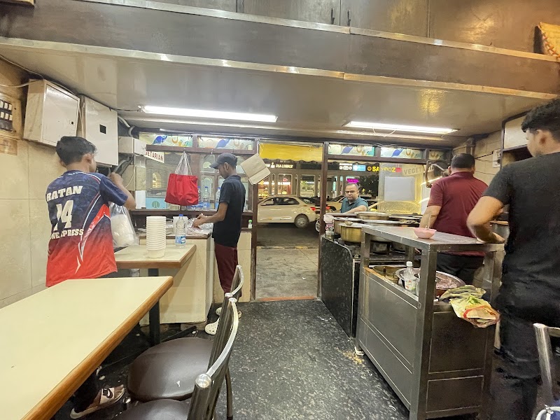 Royal Restaurant / Connaught Place