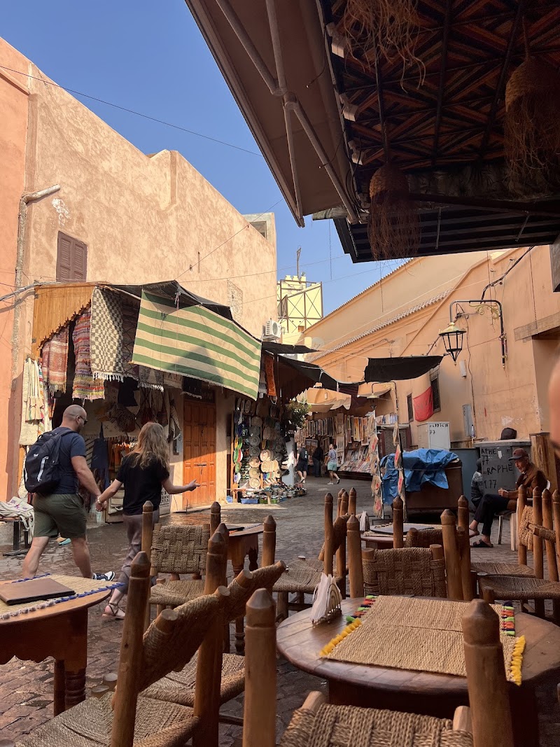 Rue Mouassine to Rue Amsafah / Marrakech