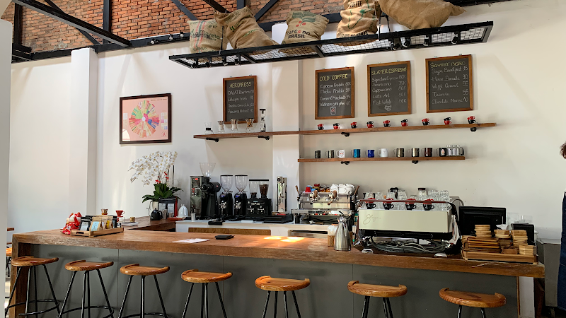 Saigon Coffee Roastery / Saigon