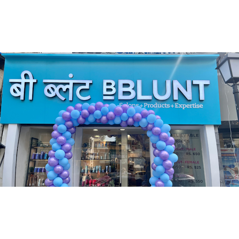 Salon Colaba / Mumbai