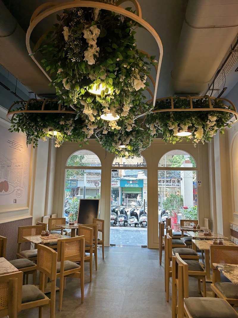 Samvene The Bagel Cafe / Mulund Place mentioned in saved reels