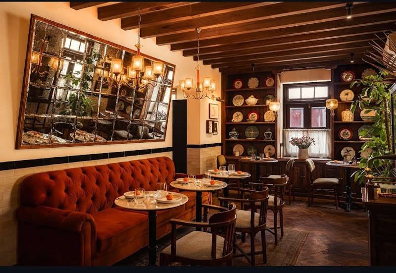 Scarlett House / Mumbai