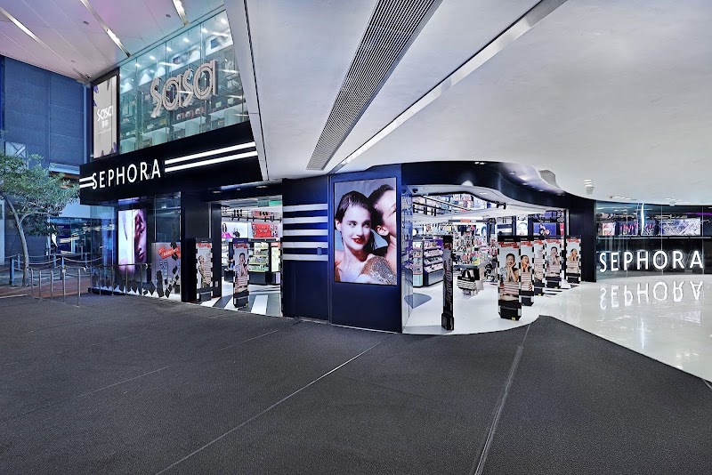 Sephora / Windsor House Place mentioned in saved reels