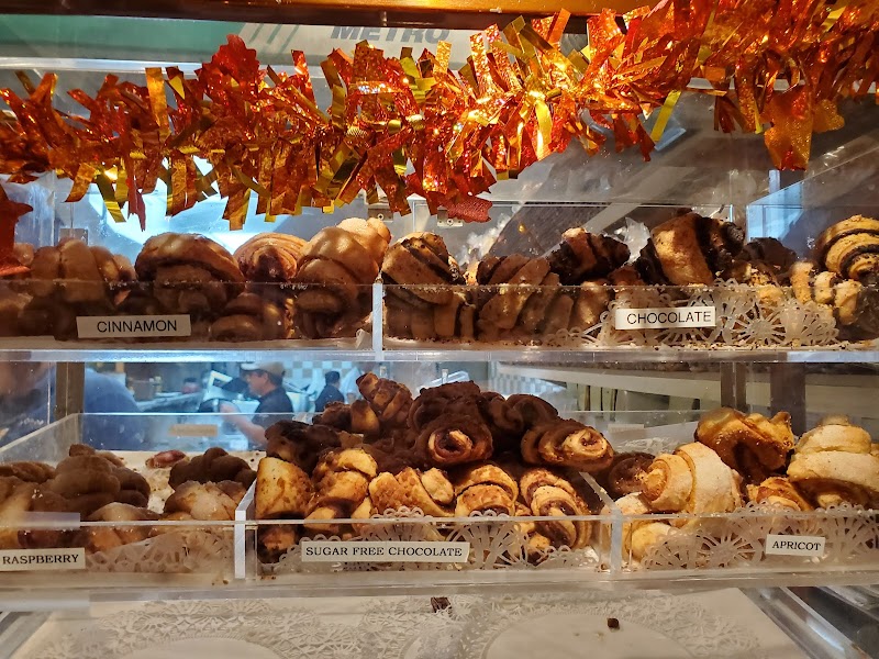 Sherman's Deli / Palm Springs Place mentioned in saved reels