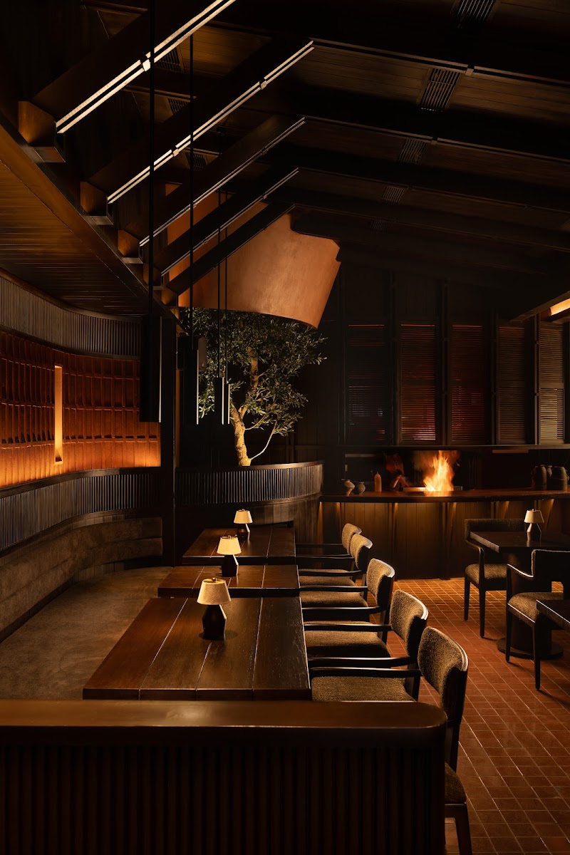 She's Here / Sushant Lok