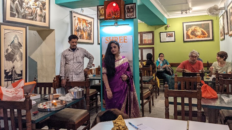 Shree Cafe / Dashashwamedh Place mentioned in saved reels
