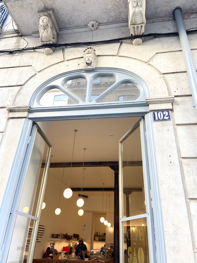 São / Lisbon Place mentioned in saved reels