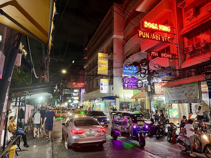 Soi 11 Sukhumvit / Bangkok Place mentioned in saved reels
