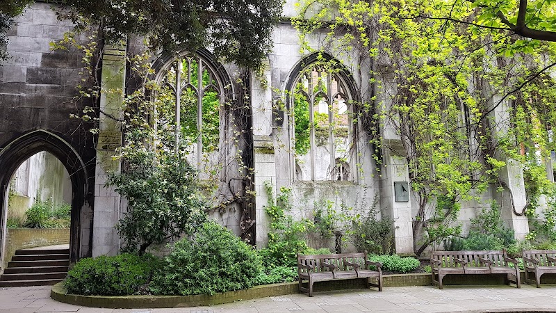St Dunstan in the East / London