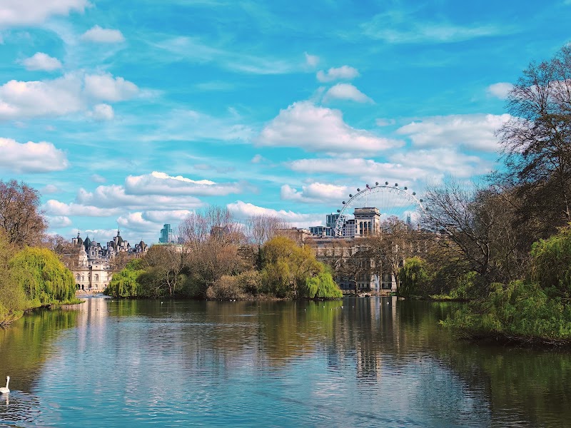 St. James's Park / London Place mentioned in saved reels
