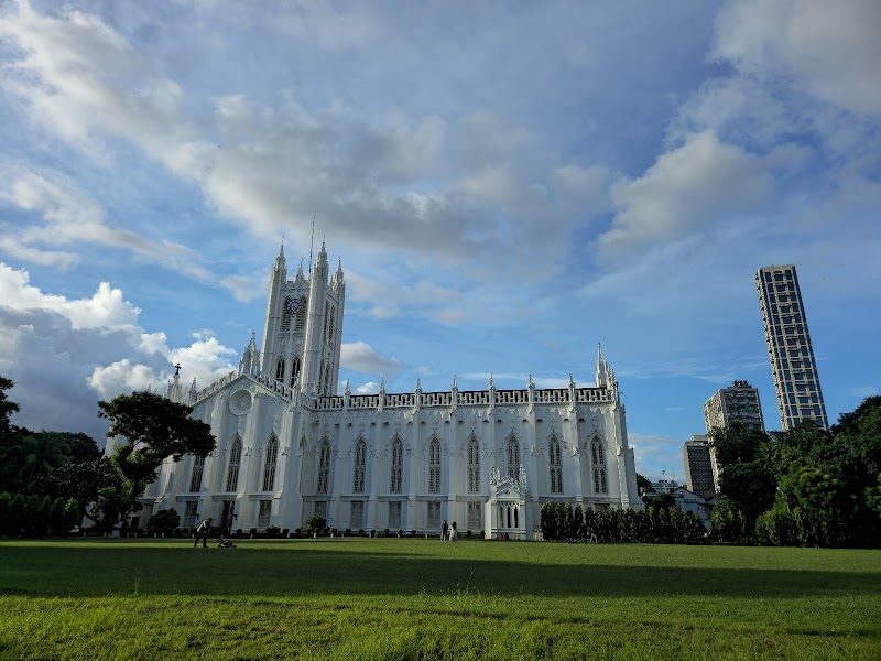 St. Paul's Cathedral / Kolkata Place mentioned in saved reels