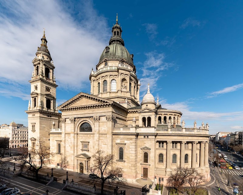 St. Stephen’s Basilica / Budapest Place mentioned in saved reels
