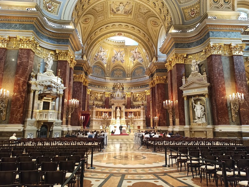 St. Stephen’s Basilica / Budapest Place mentioned in saved reels