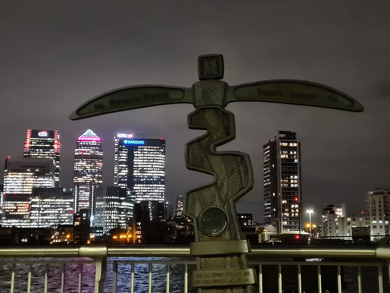 Stroll along the Thames / Greenwich Place mentioned in saved reels